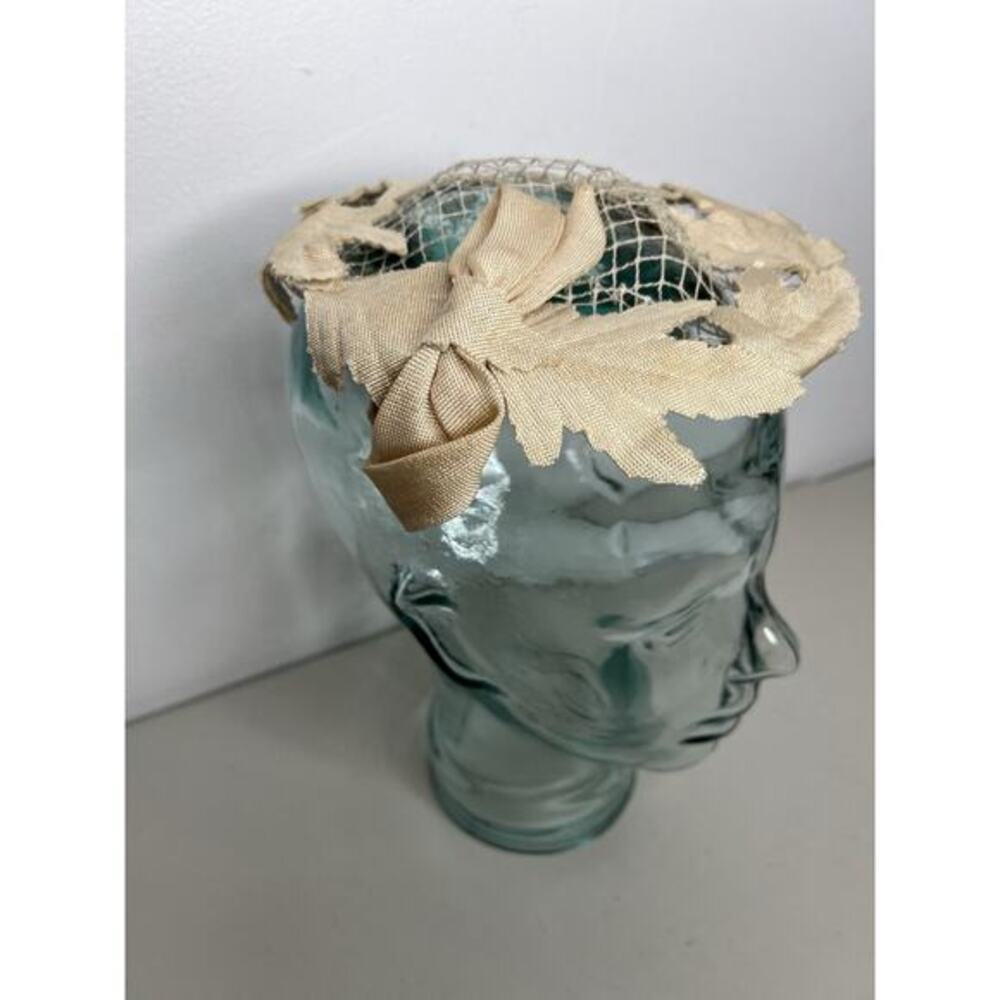 Vintage 50’s 60’s Cream Leaves Netted Retro Hat